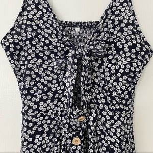 BUTTON DRESS WITH FLOWERS